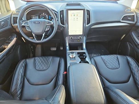 Used 2024 Ford Edge Titanium image 15