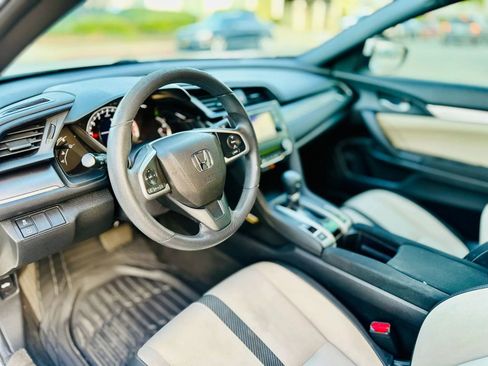Used 2018 Honda Civic LX-P image 10