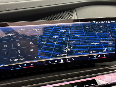 Used 2026 BMW i7 eDrive50 w/ M Sport Package RWD image 18