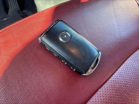 Used 2023 MAZDA CX-5 Carbon Edition image 36