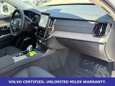 Certified 2025 Volvo XC90 B6 Plus AWD/4WD image 39