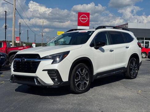 Used 2024 Subaru Ascent Touring AWD/4WD image 7