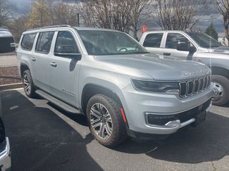 Used 2024 Jeep Wagoneer L 4WD w/ Premium Group I video 1