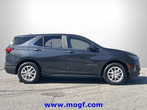Used 2023 Chevrolet Equinox LT w/ LPO, Floor Liner Package FWD image 3
