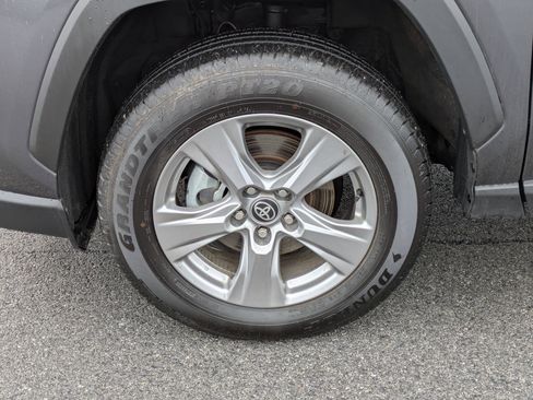 Used 2024 Toyota RAV4 XLE w/ Convenience Package image 25