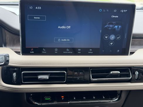 Used 2023 Lincoln Nautilus Reserve FWD image 24