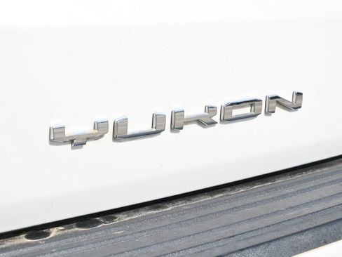 Used 2022 GMC Yukon Denali RWD image 20