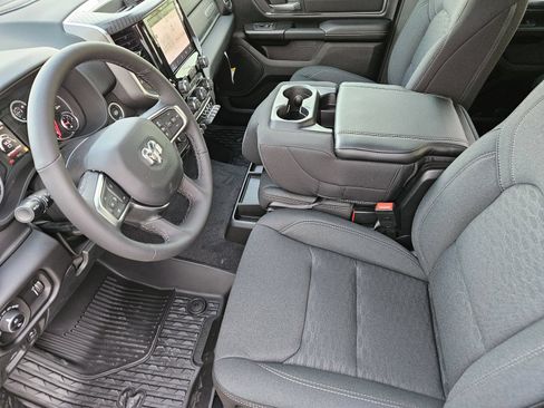 New 2026 RAM 1500 Big Horn AWD/4WD image 17