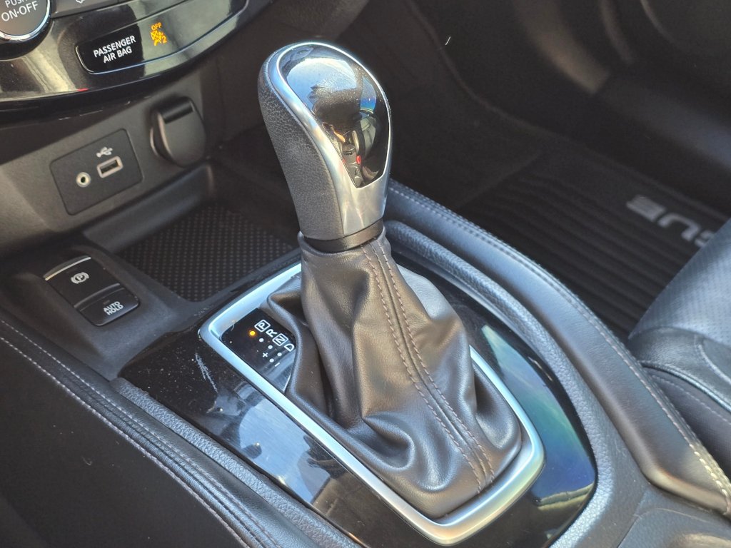 Used 2019 Nissan Rogue SL FWD image 13
