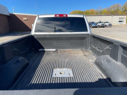 Used 2016 RAM 3500 Tradesman w/ Chrome Appearance Group image 5