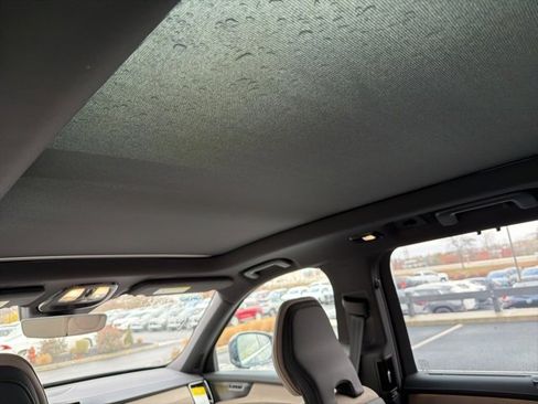 New 2026 Volvo XC90 B6 Ultra w/ Protection Package Premier image 9