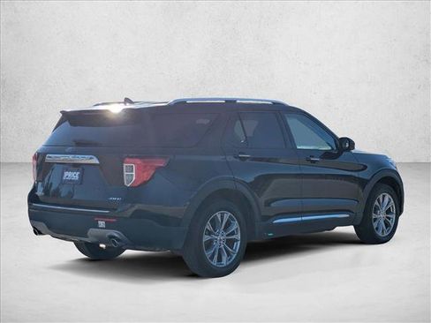 Used 2023 Ford Explorer Limited image 5