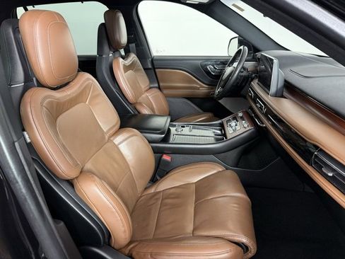 Used 2022 Lincoln Aviator Reserve w/ Equipment Group 201A image 27