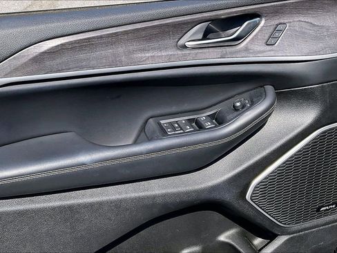 Certified 2023 Jeep Grand Cherokee 4WD 4xe image 28