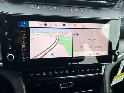 New 2026 Jeep Grand Cherokee Laredo image 21