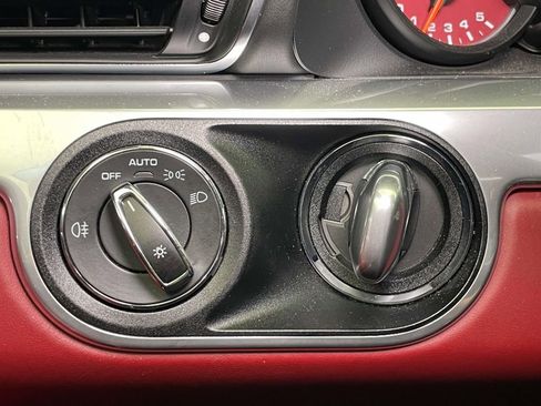 Used 2017 Porsche 911 Turbo image 37