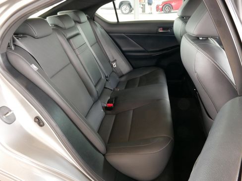 Certified 2021 Lexus IS 300 w/ Comfort Package image 14