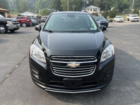 Used 2016 Chevrolet Trax LT w/ LT Sun and Sound Package AWD/4WD image 2