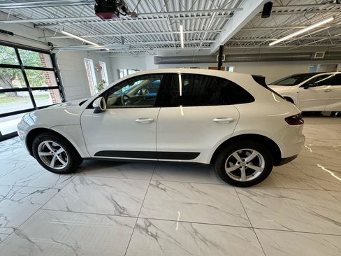 Used 2017 Porsche Macan AWD/4WD image 8