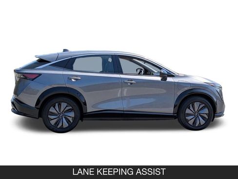 Used 2023 Nissan Ariya FWD image 6