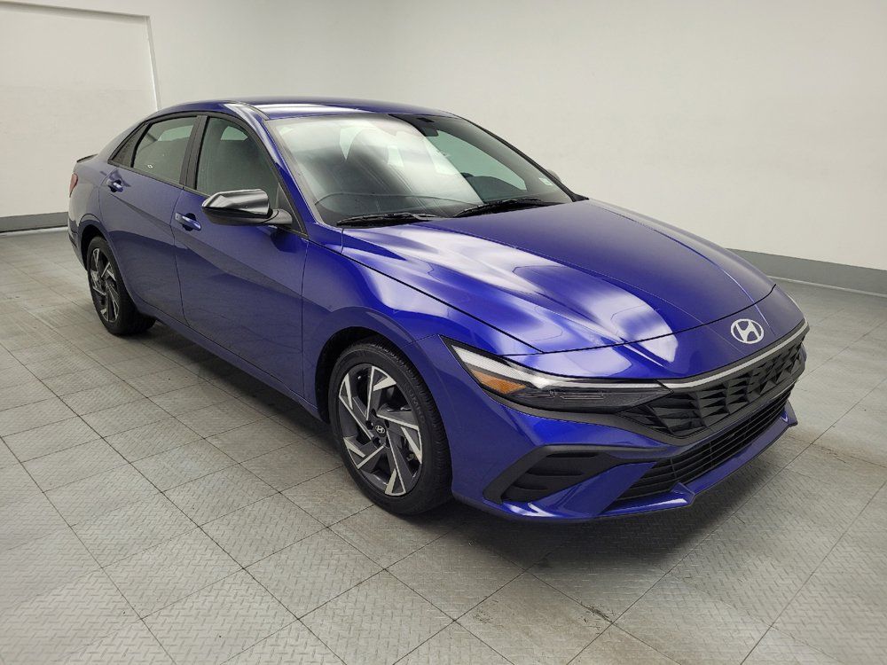 Used 2025 Hyundai Elantra Sport FWD image 13