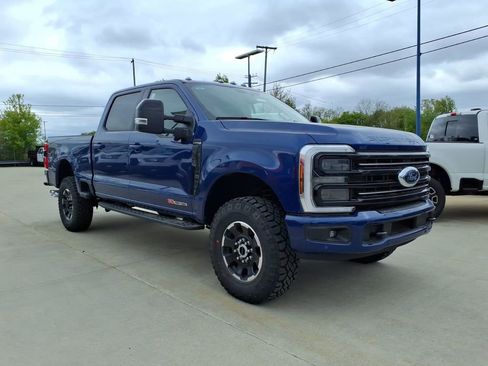 New 2026 Ford F350 Platinum w/ Tremor Off-Road Package AWD/4WD image 3