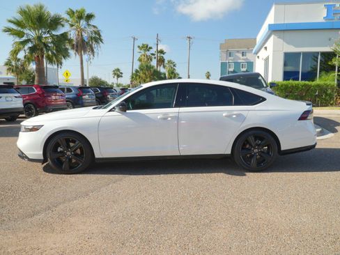 Used 2024 Honda Accord Sport image 15