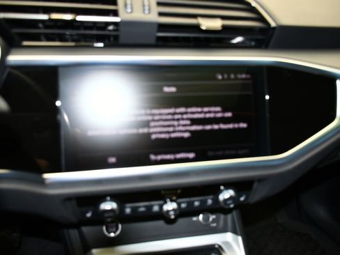Certified 2023 Audi Q3 2.0T Premium w/ Convenience Package AWD/4WD image 35