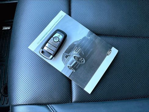 Certified 2022 Ford Expedition XLT image 14