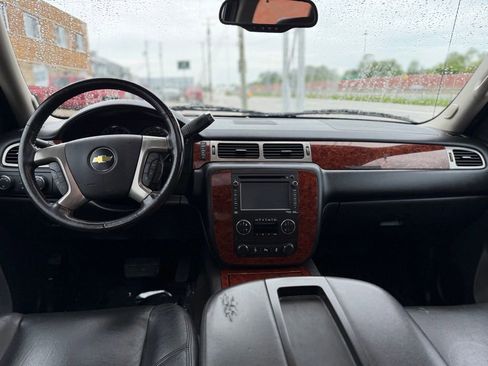 Used 2013 Chevrolet Avalanche LTZ AWD/4WD image 21