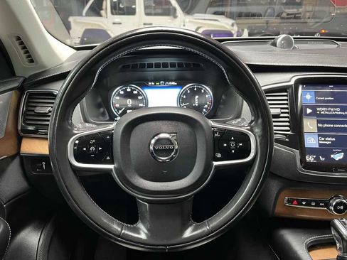 Used 2018 Volvo XC90 T6 Inscription w/ Convenience Package AWD/4WD image 12