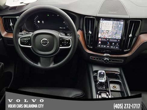 Certified 2024 Volvo XC60 B5 Ultimate w/ Protection Package Premier AWD/4WD image 26