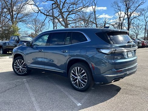 New 2026 Buick Enclave Avenir w/ Super Cruise Package image 3