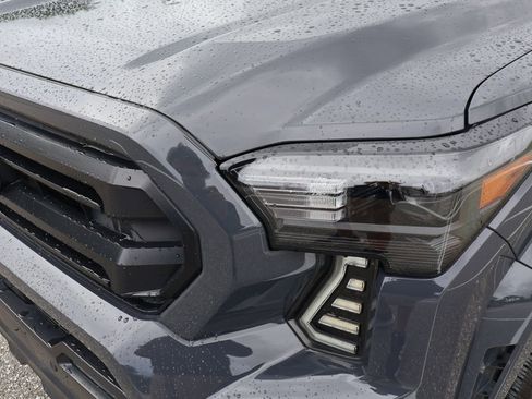 Used 2024 Toyota Tacoma SR5 image 3