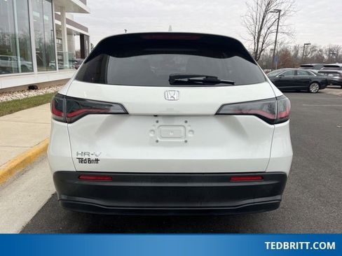 Used 2023 Honda HR-V LX image 7