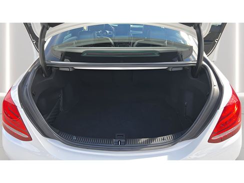 Used 2015 Mercedes-Benz C 300 Sport image 21