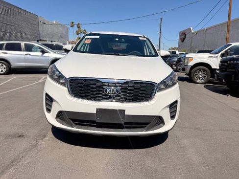 Used 2019 Kia Sorento AWD V6 image 8