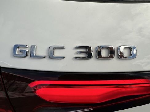 Certified 2024 Mercedes-Benz GLC 300 4MATIC image 9