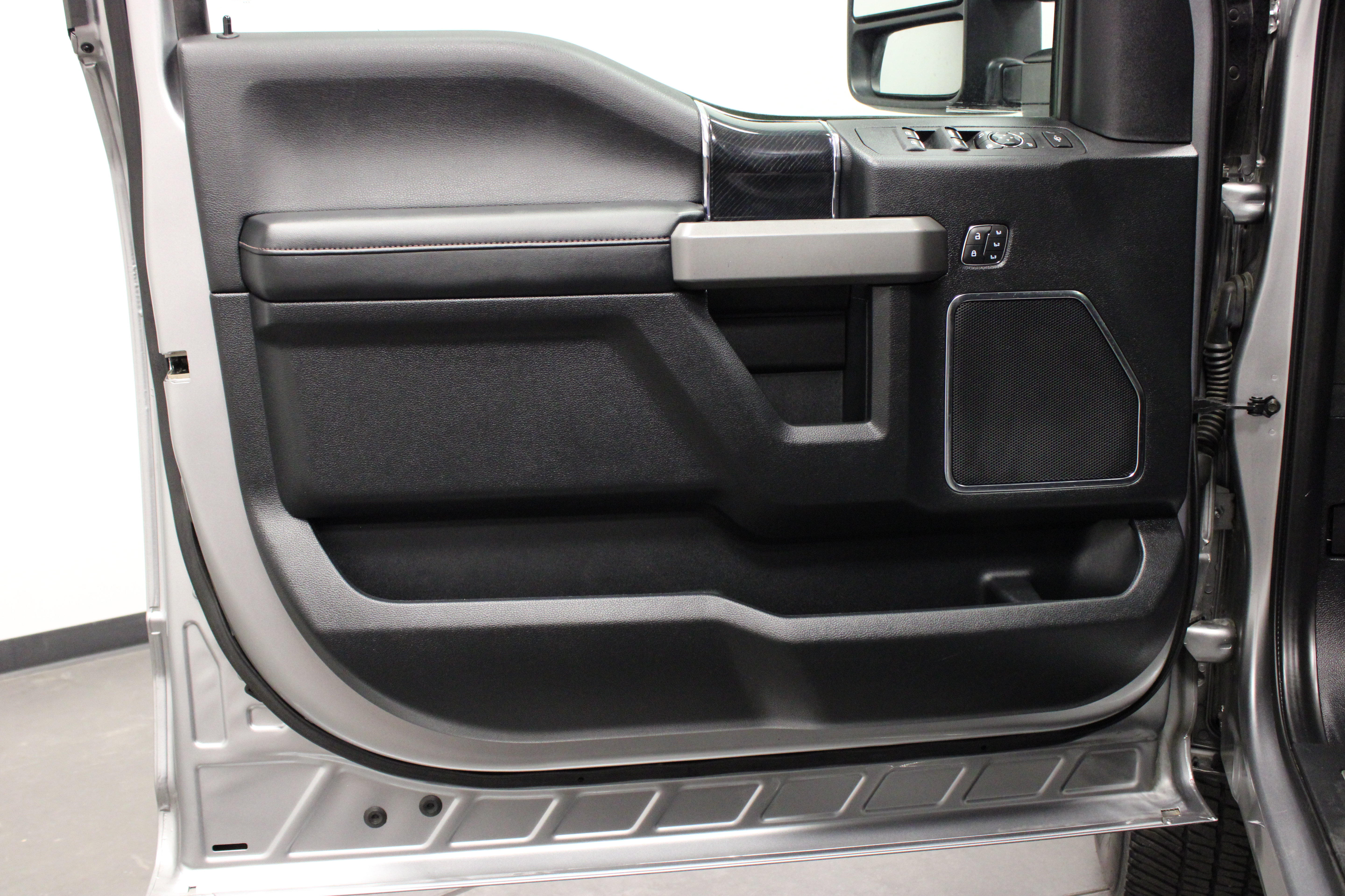 Used 2020 Ford F250 Platinum AWD/4WD image 13