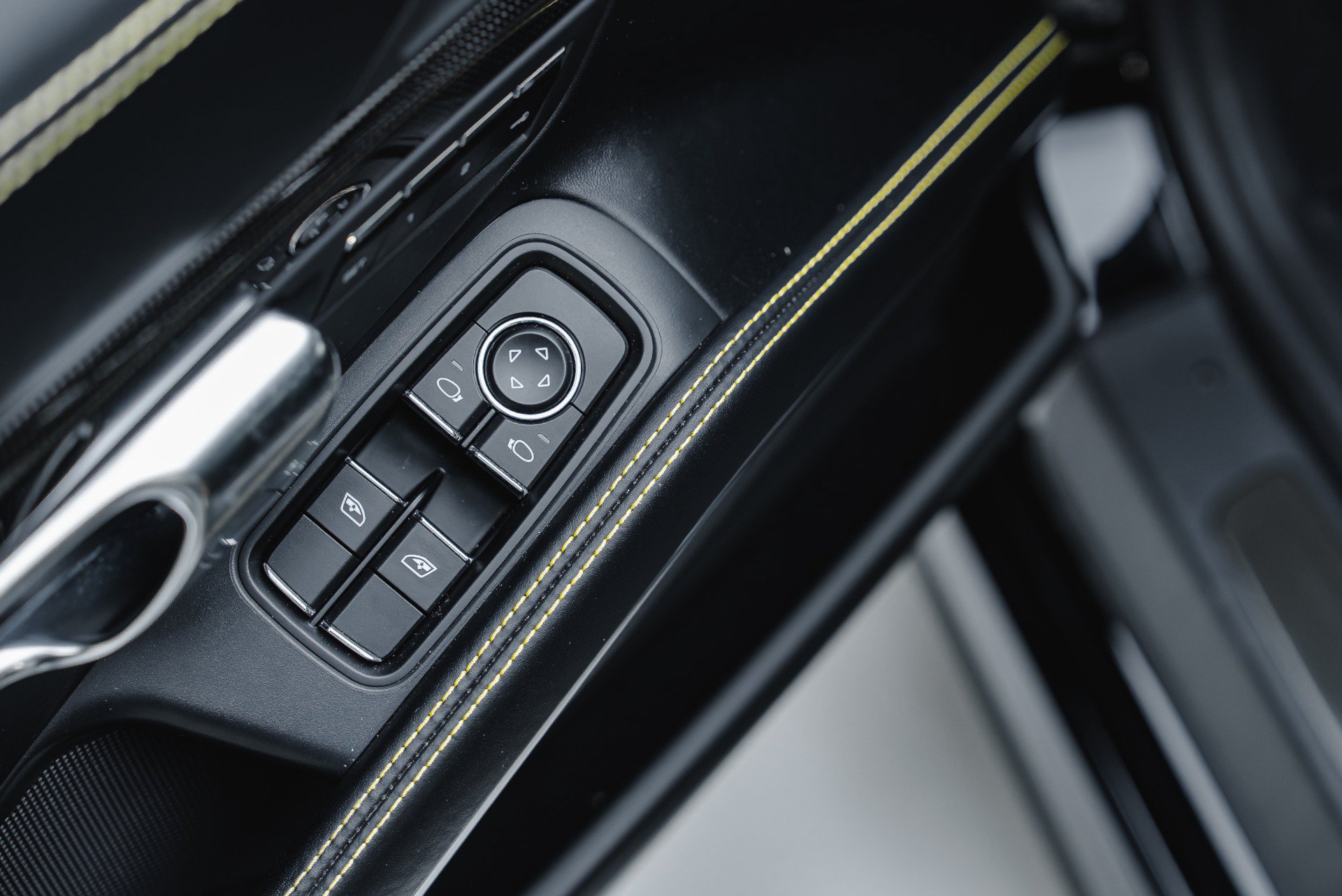 Used 2014 Porsche 911 Turbo S AWD/4WD image 32