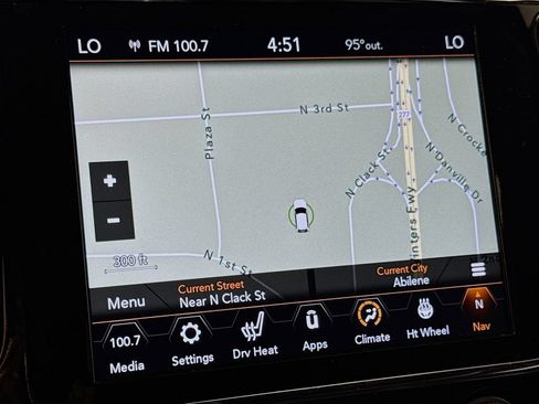 Used 2019 Jeep Grand Cherokee Altitude RWD image 11