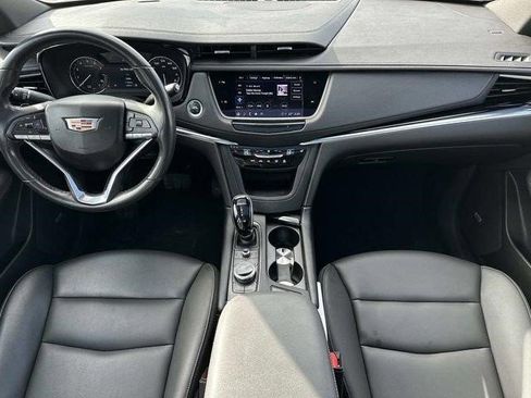 Certified 2024 Cadillac XT6 Luxury AWD/4WD image 15