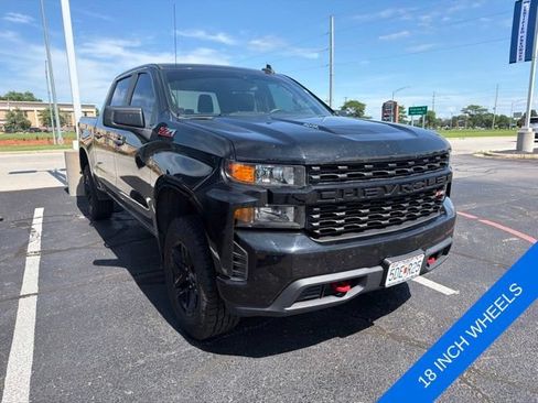 Used 2022 Chevrolet Silverado 1500 Custom Trail Boss w/ Safety Confidence Package AWD/4WD image 3