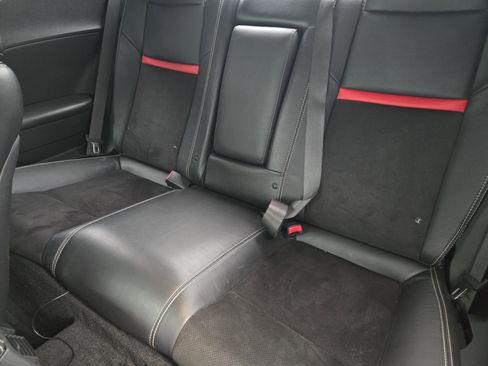 Used 2014 Dodge Challenger SRT8 image 30