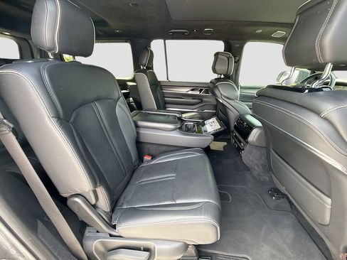 Used 2024 Jeep Grand Wagoneer Series II w/ Quick Order Packagew 28T image 31