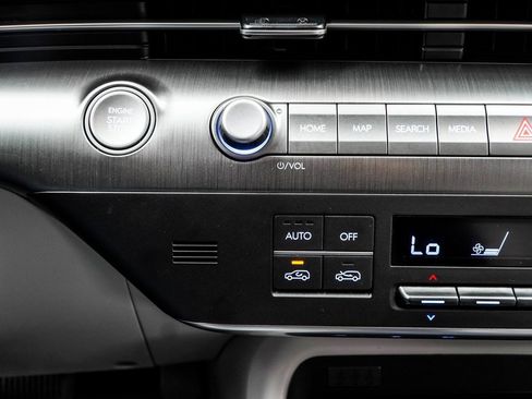 Used 2025 Hyundai Kona SEL image 24