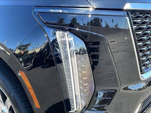 New 2026 Cadillac Escalade ESV 2WD w/ LPO, Floor Liner Package image 14