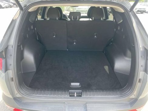 Used 2024 Hyundai Tucson SEL FWD image 17