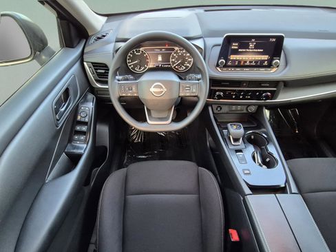 Certified 2025 Nissan Rogue S FWD image 13