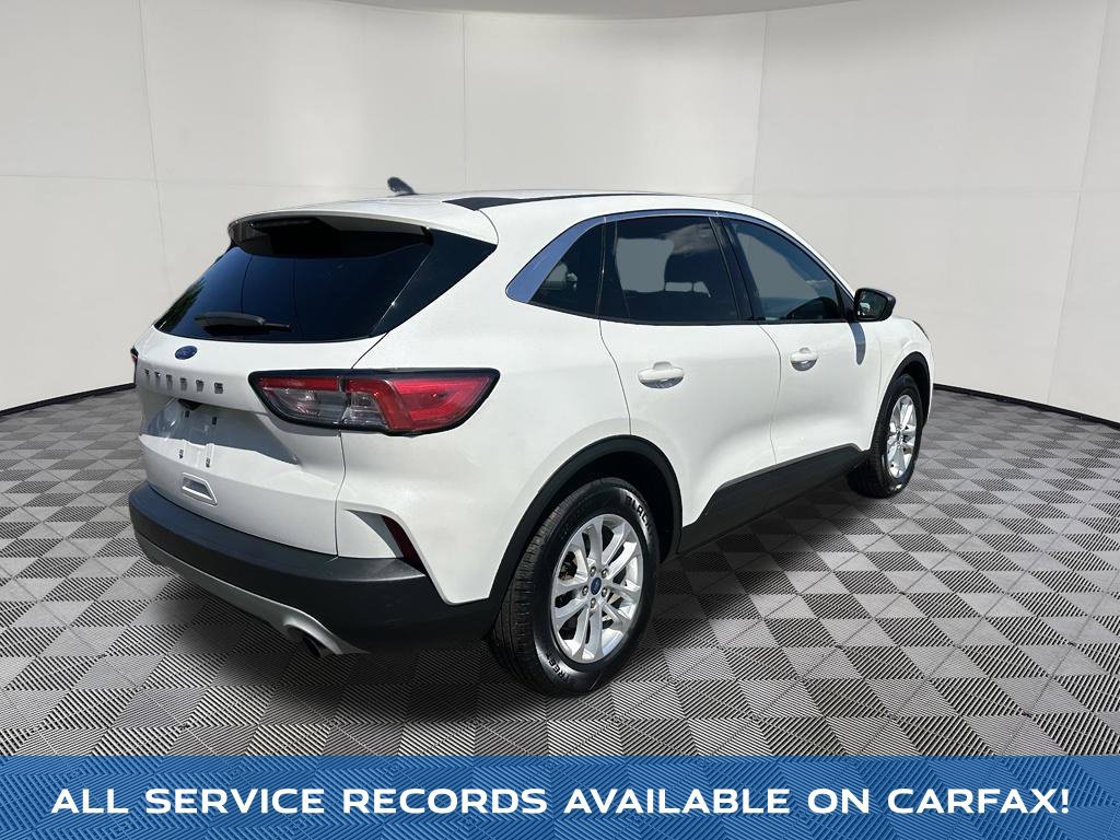 Used 2022 Ford Escape SE FWD image 4